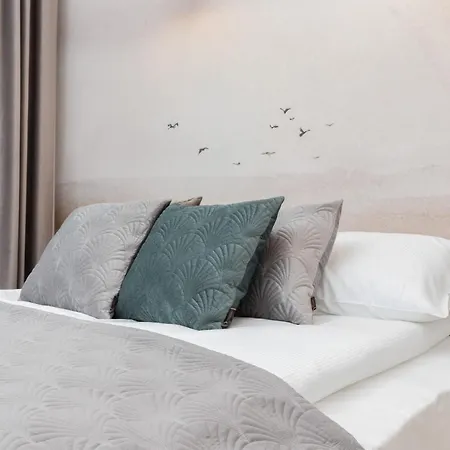 Garden Gates By Renters Apartman Gdańsk